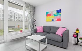 Sea And Stadium Apartments In Good Design With Parking & Garden By Rent Like Home